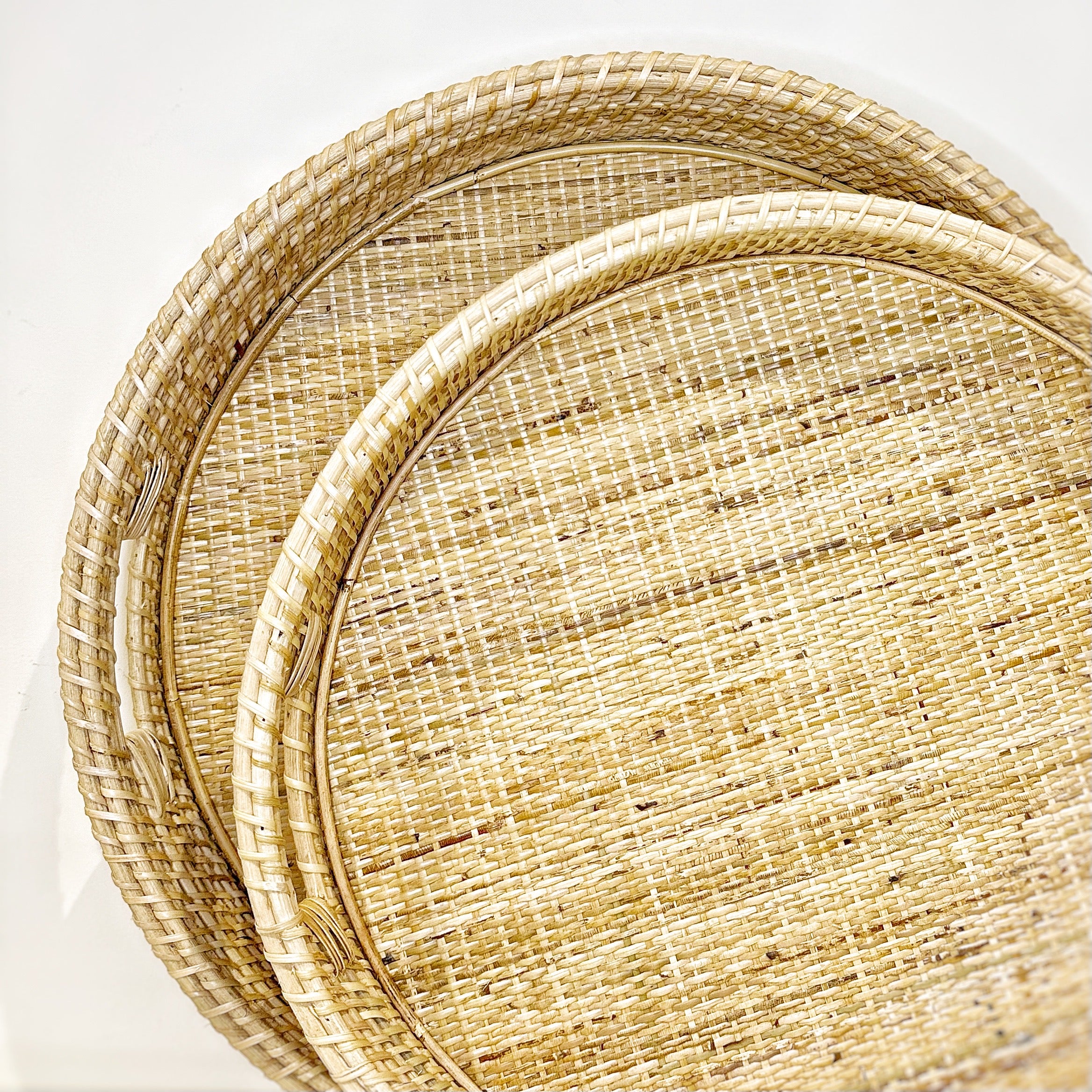 Set of 2 Round Rattan Trays