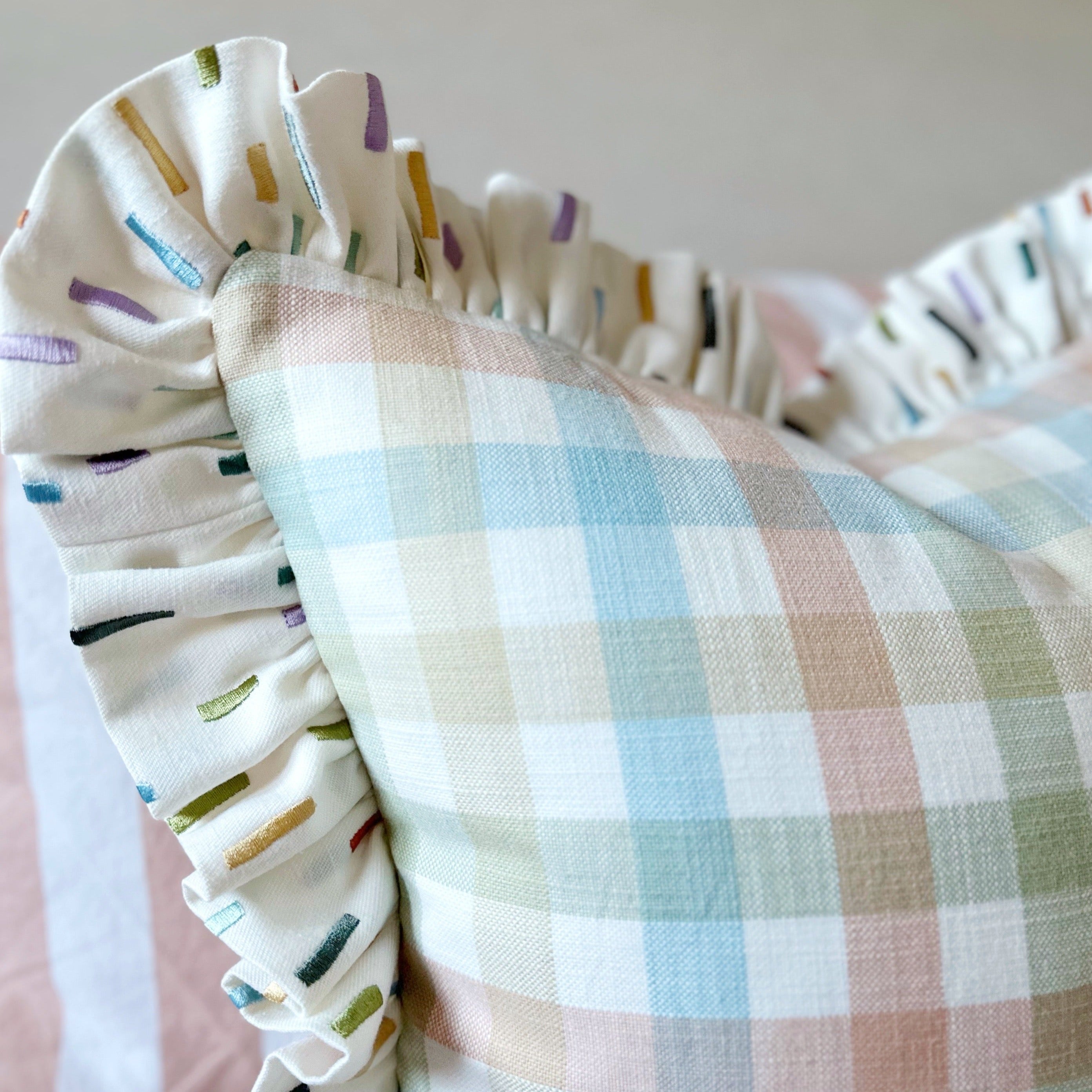 Gingham cushion cover with ruffle
